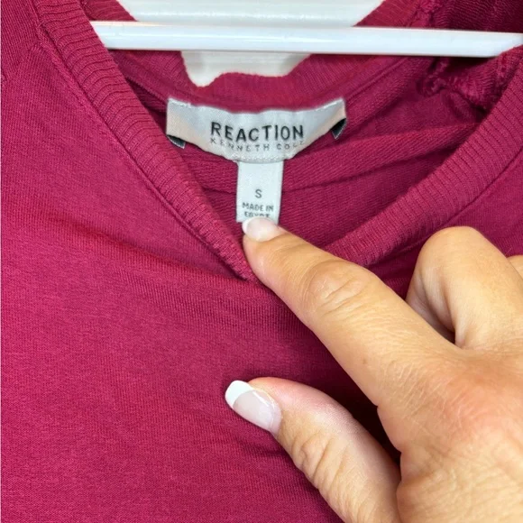 Kenneth Cole Reaction Size Small Cold Shoulder - Picture 4 of 5